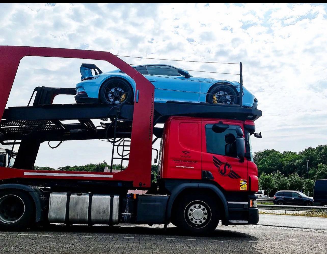 transporte de automóveis 
